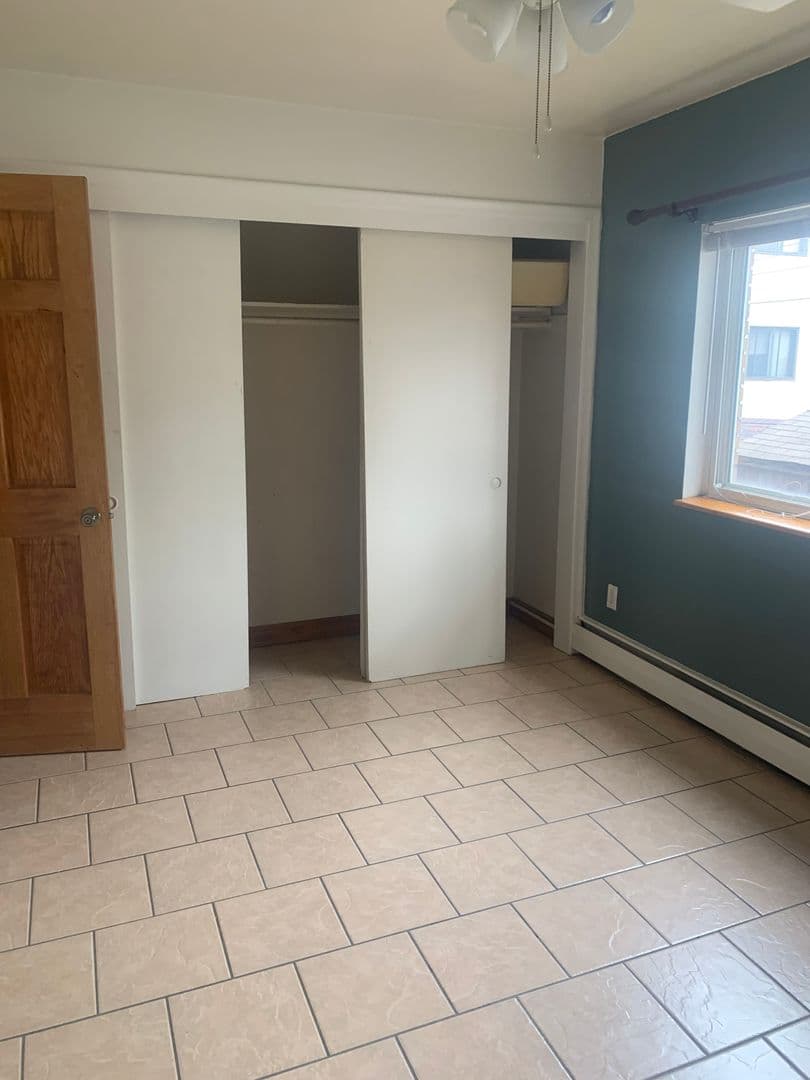 Minneapolis Apartment: 814 8th St SE