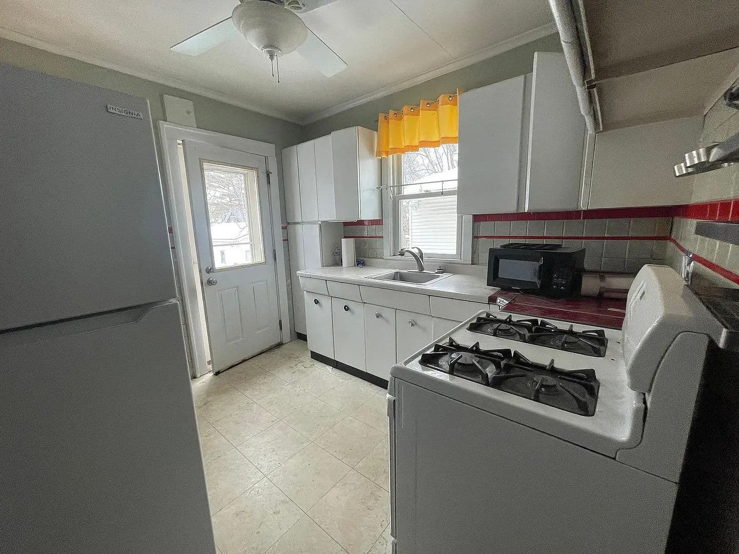 St. Paul House: 439 Snelling Ave S