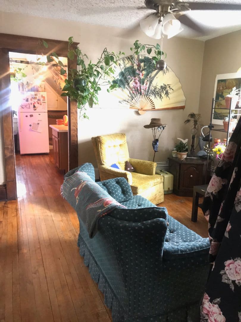Minneapolis Apartment: 811 28th Ave S