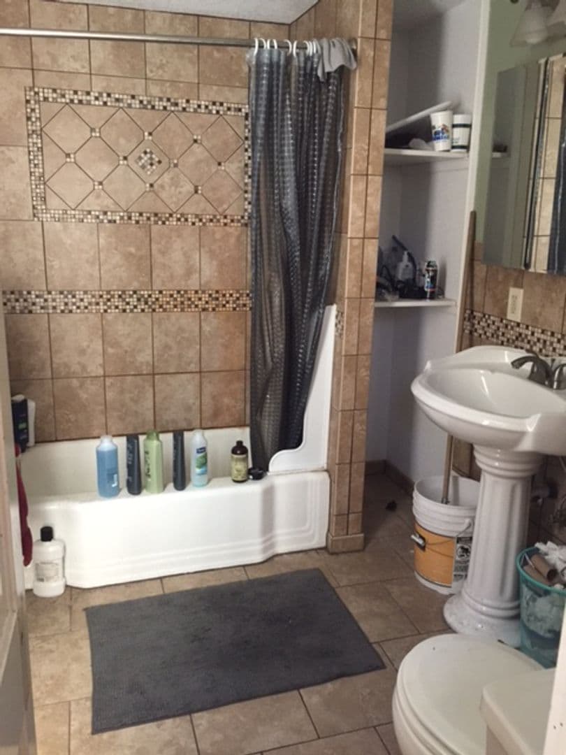 Minneapolis Apartment: 1014 7th St SE