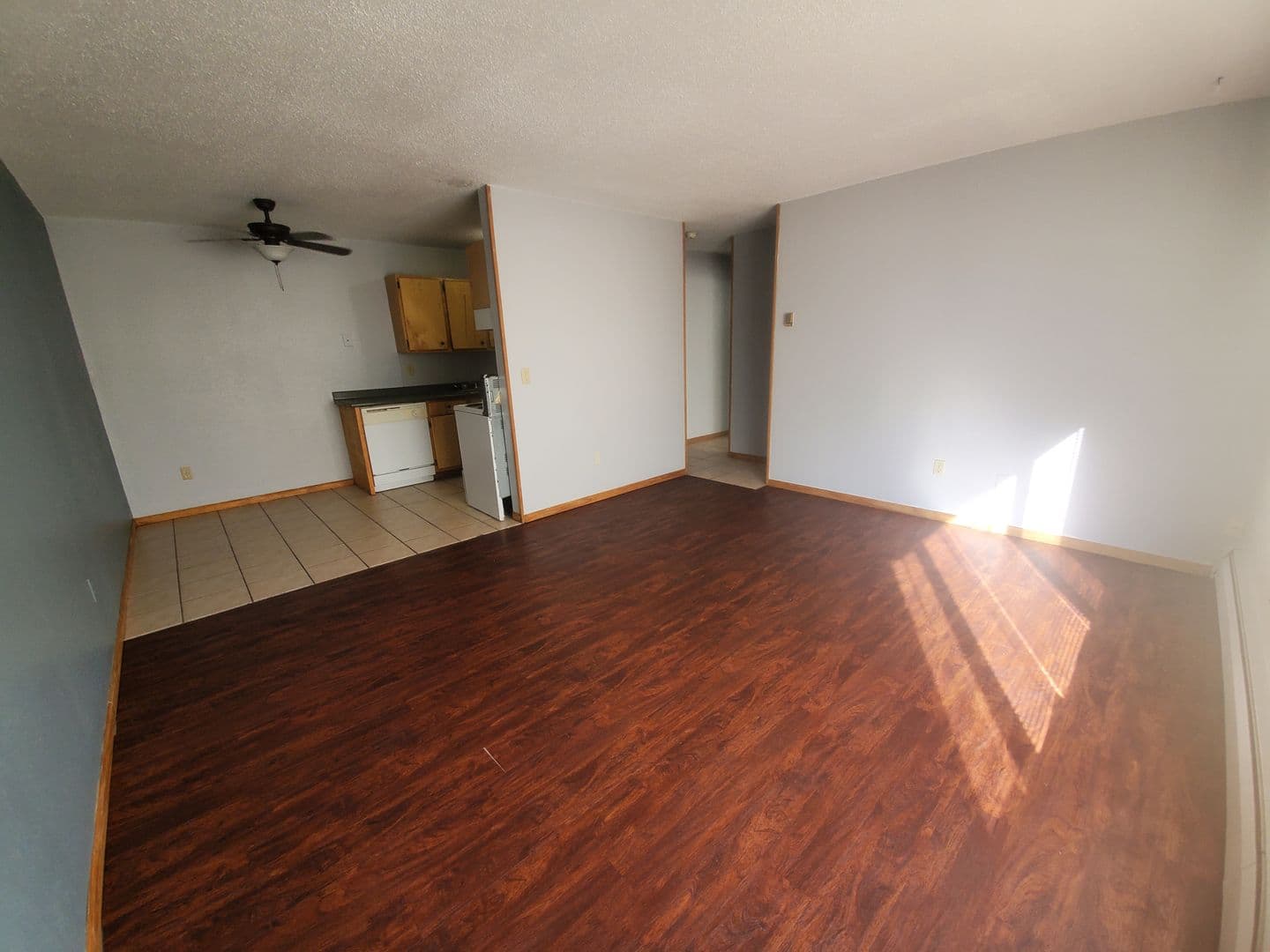 Minneapolis Apartment: 414 7th Ave SE