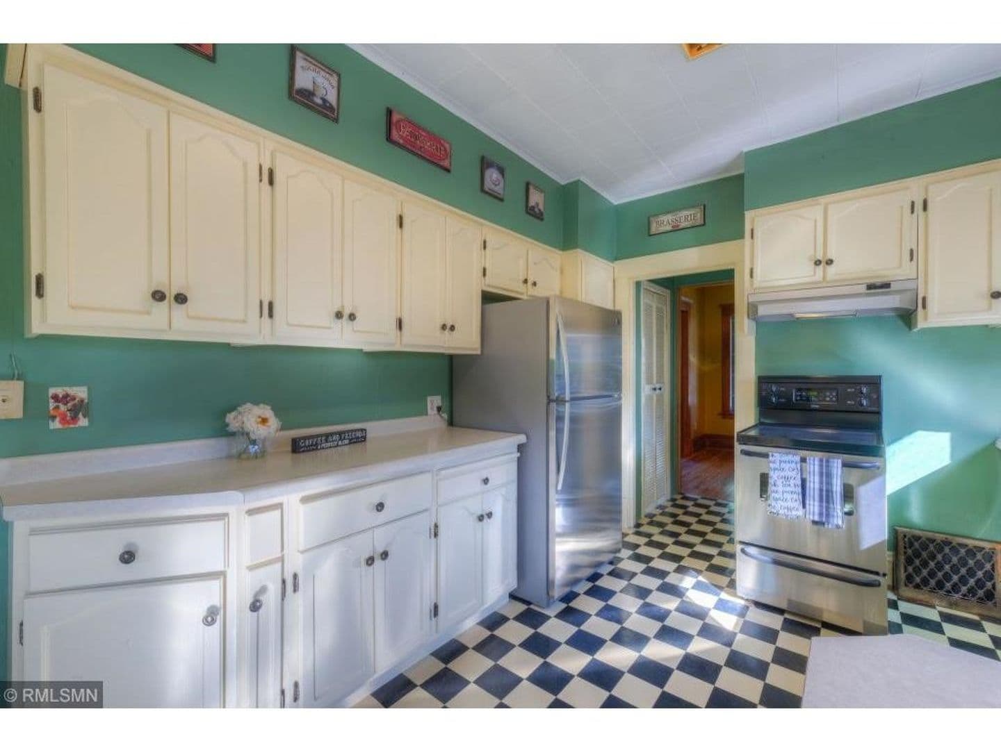 St Paul House: 1654 Van Buren Ave