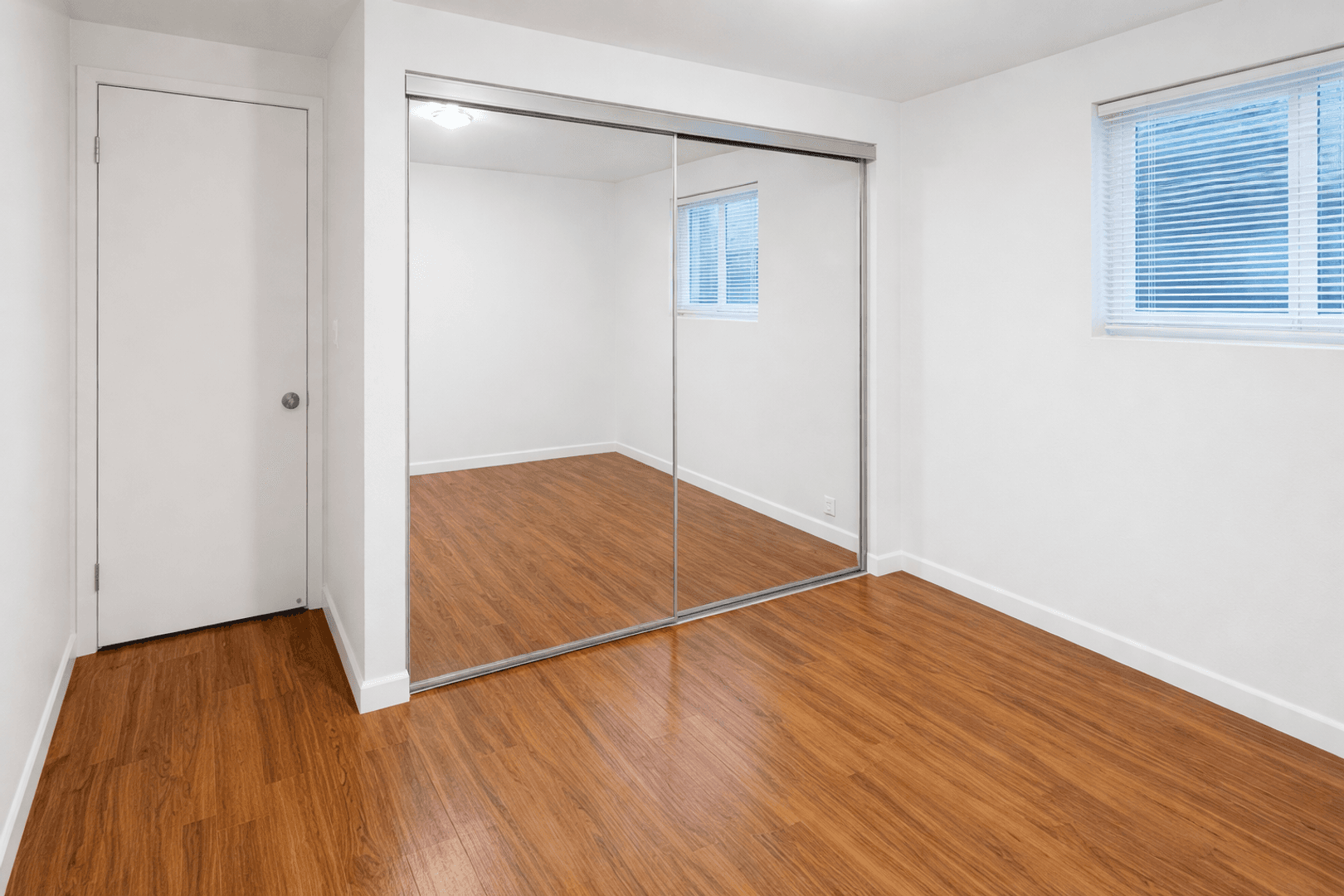 Minneapolis Apartment: 815 13th Ave SE