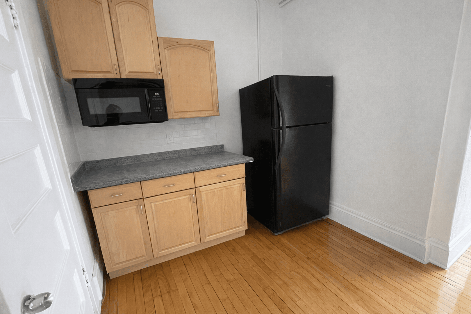 Minneapolis Apartment: 806 4th St SE