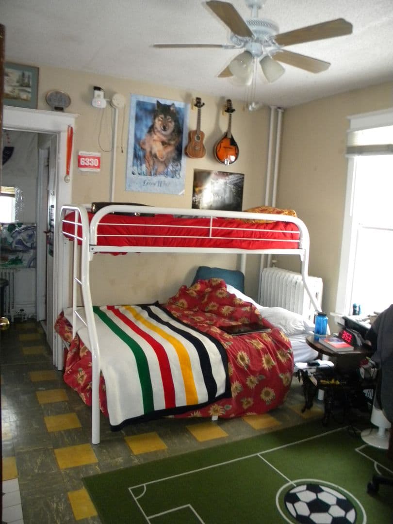 Minnneapolis Apartment: 2717 Delaware St SE