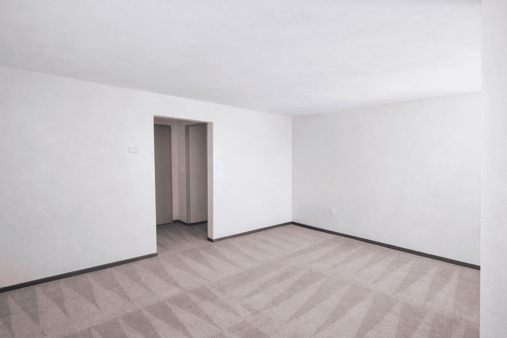 Minneapolis Apartment: 318 8th Ave SE