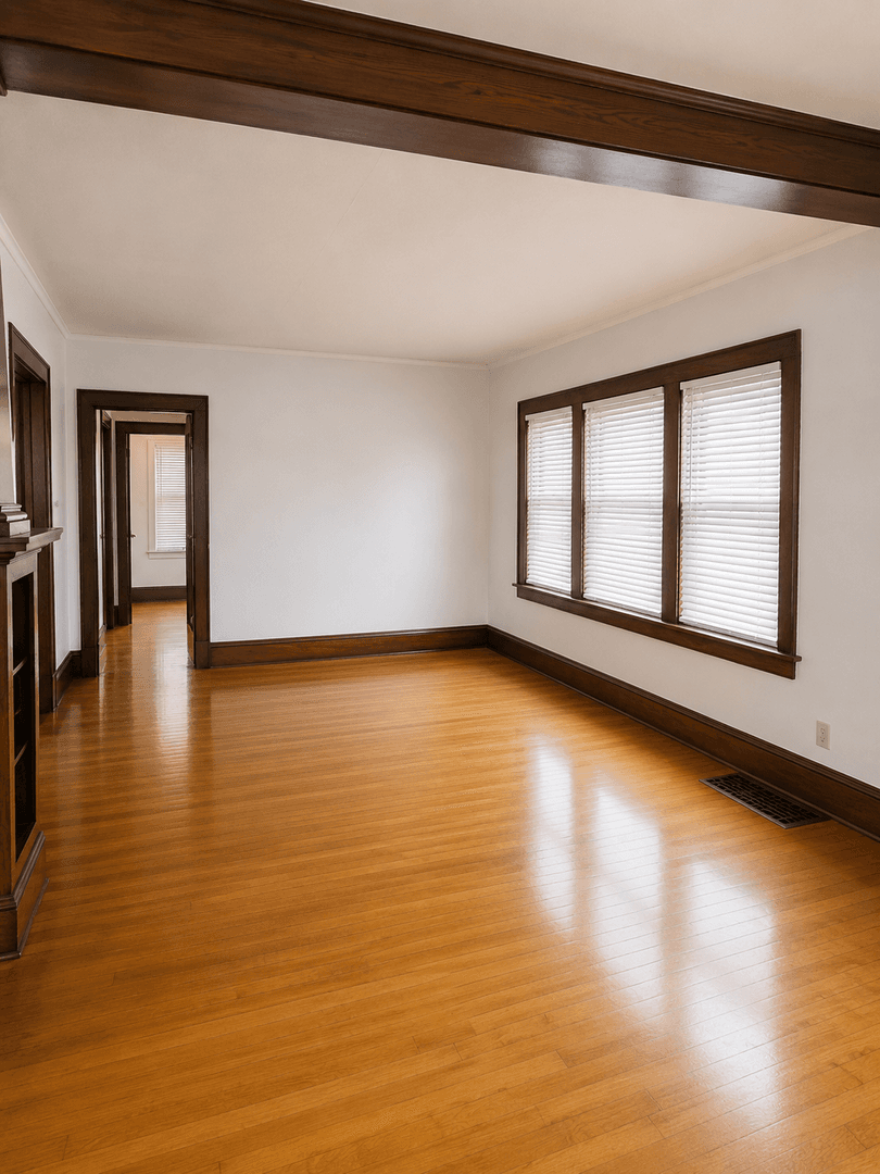Minneapolis Apartment: 2018 Como Ave SE