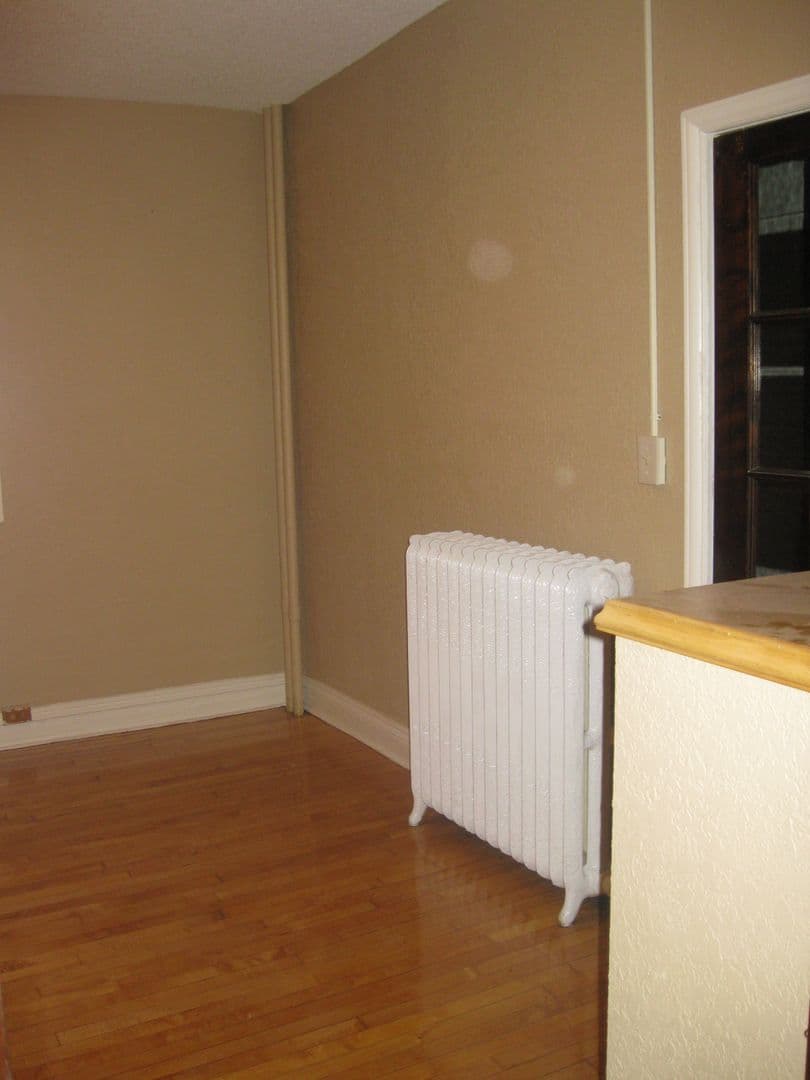 Minneapolis Apartment: 628-30 11th Ave SE