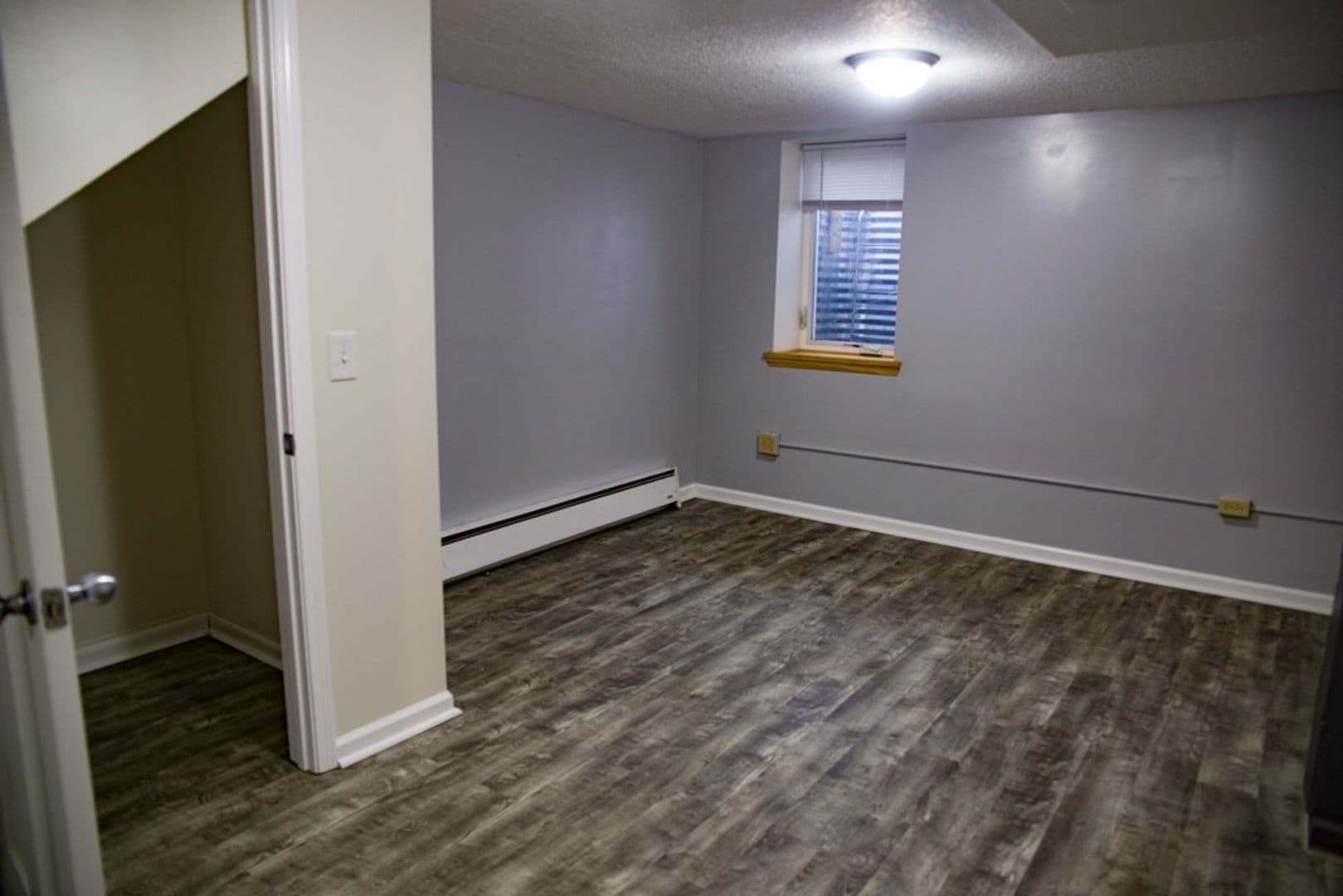 Minneapolis Apartment: 1212 Como Ave SE