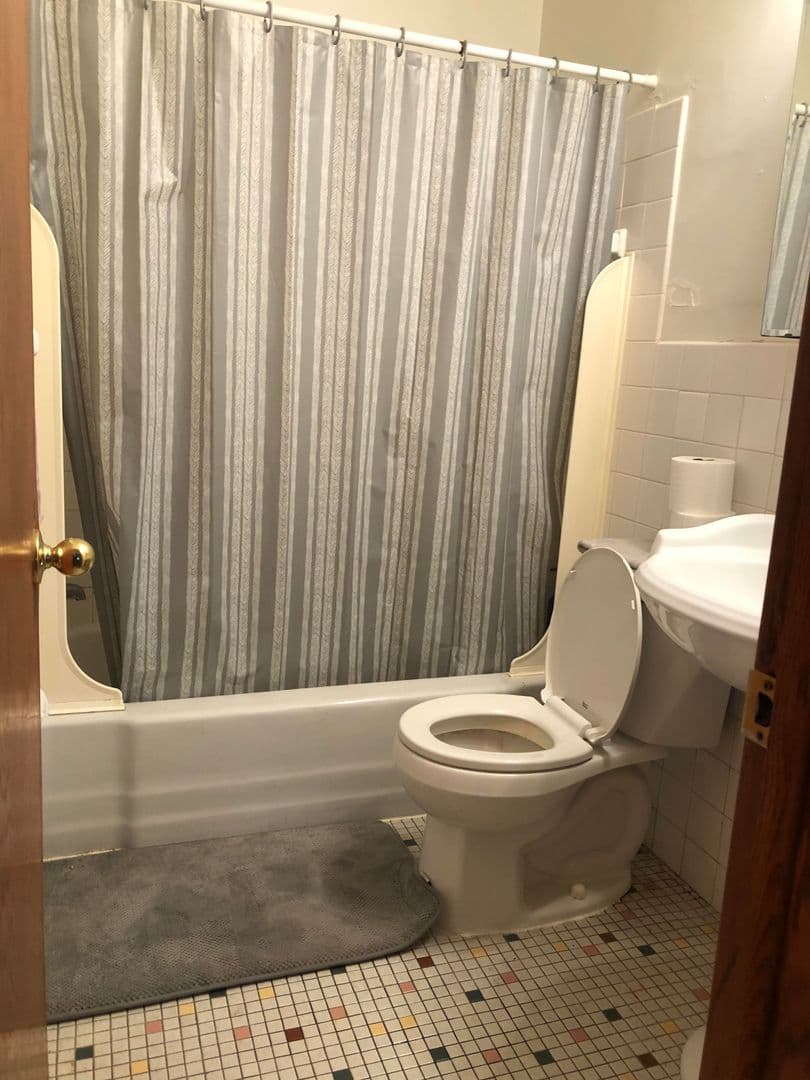 Minneapolis Apartment: 800 University Ave SE