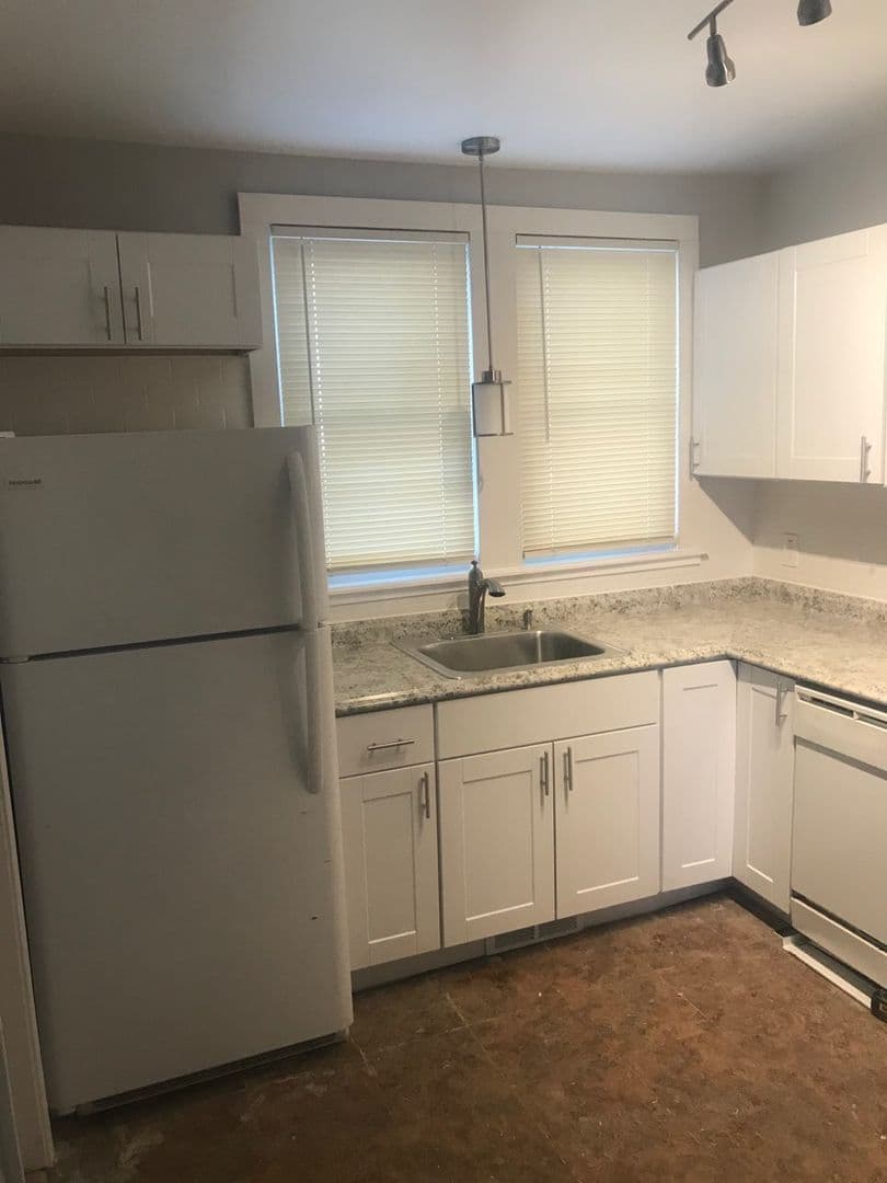 Minneapolis Apartment: 415 4th St SE