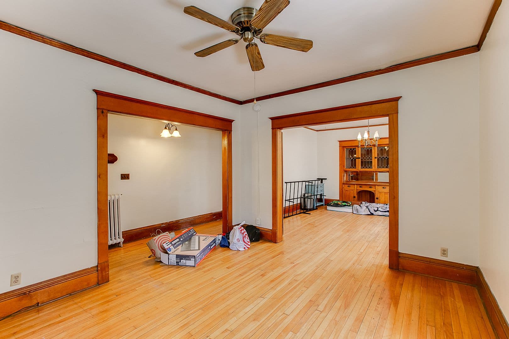 St Paul Apartment: 1649-51 Minnehaha Ave W