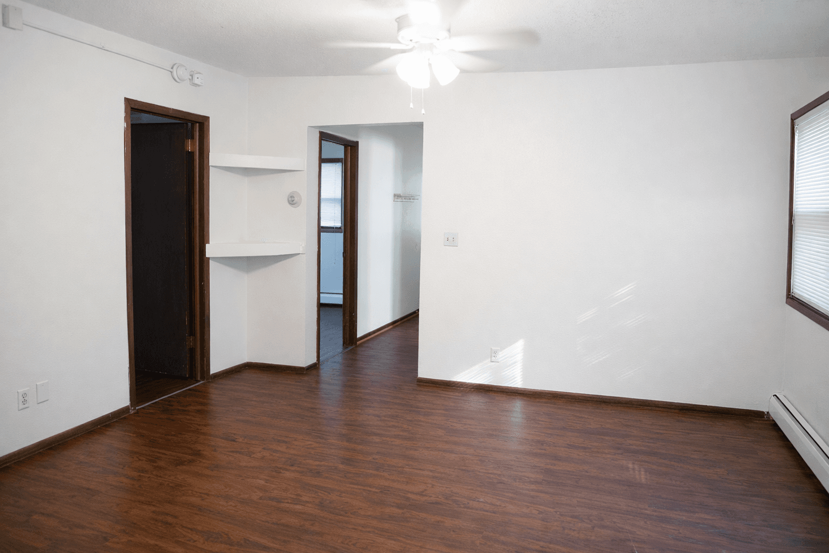 Minneapolis Apartment: 513 8th Ave SE