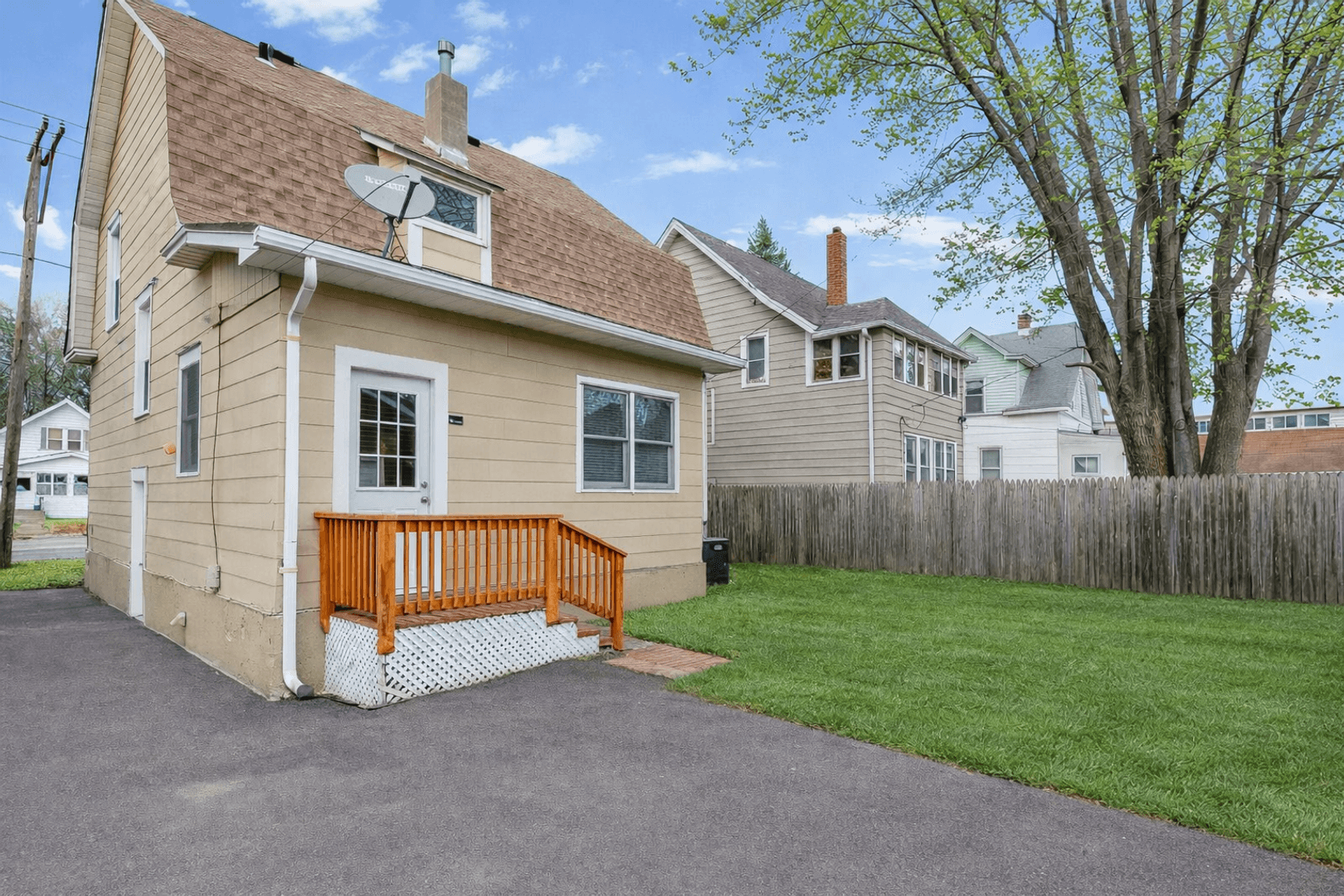 St. Paul House: 1498 Selby Ave