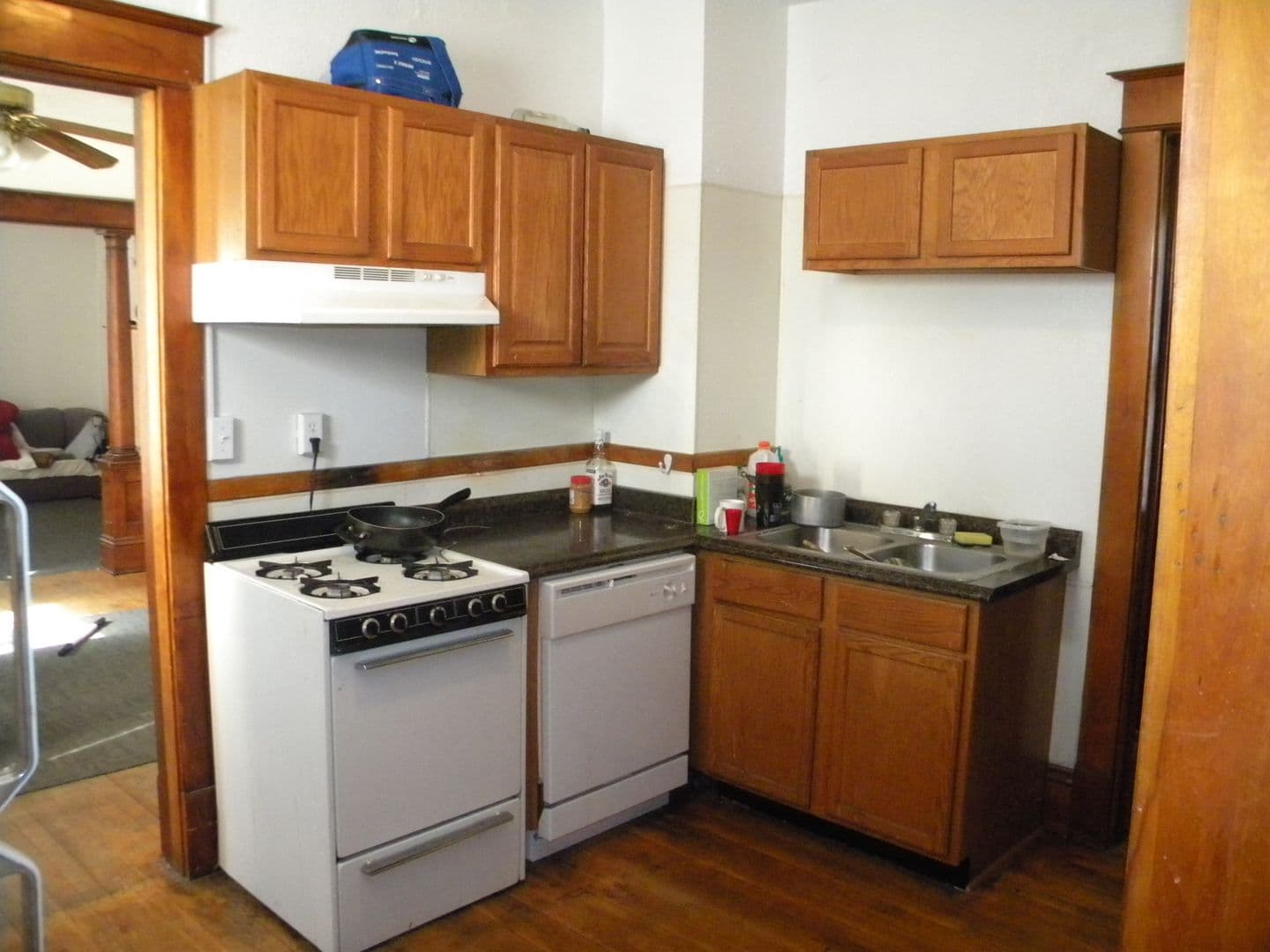 Minneapolis Apartment: 811 28th Ave S