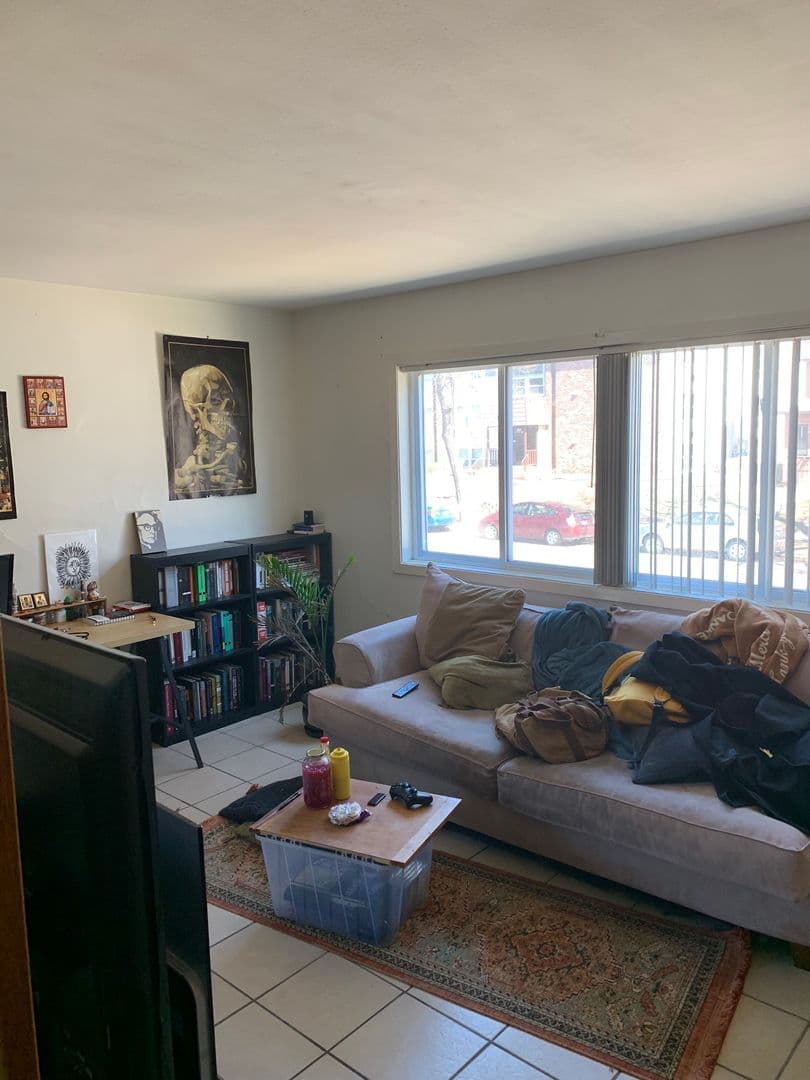 Minneapolis Apartment: 414 7th St SE