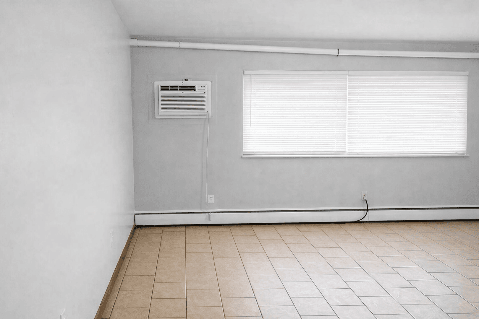 Minneapolis Apartment: 814 8th St SE
