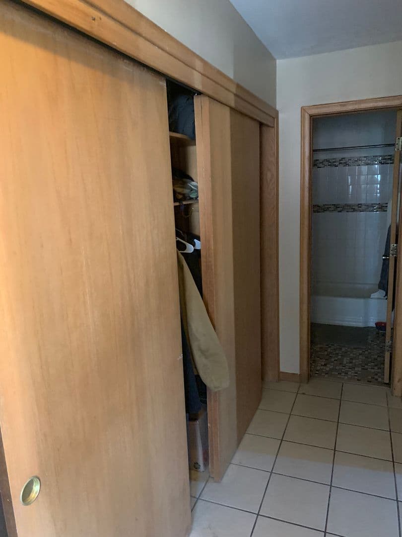 Minneapolis Apartment: 414 7th St SE