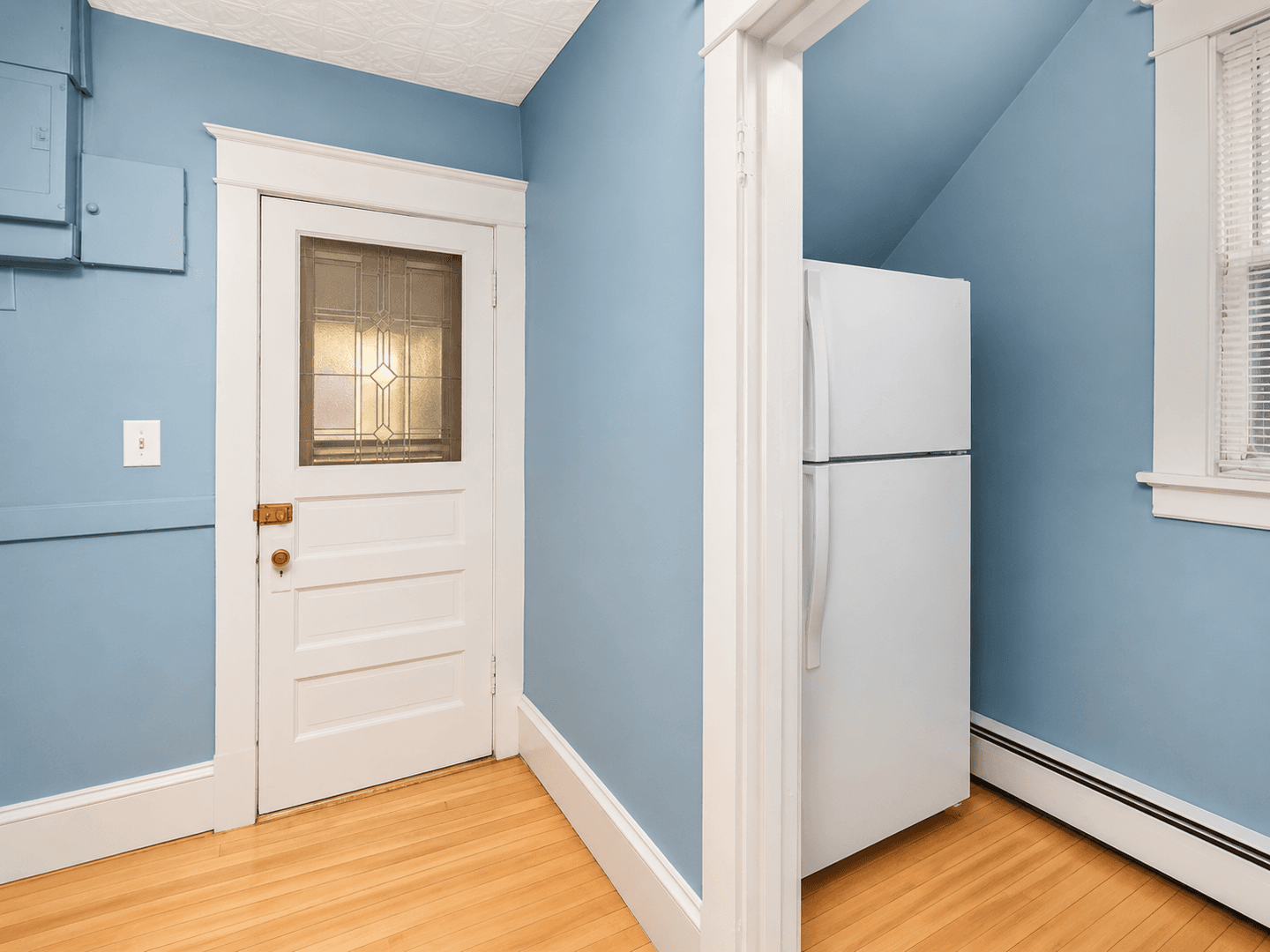 St. Paul Apartment: 1477 Iglehart Ave