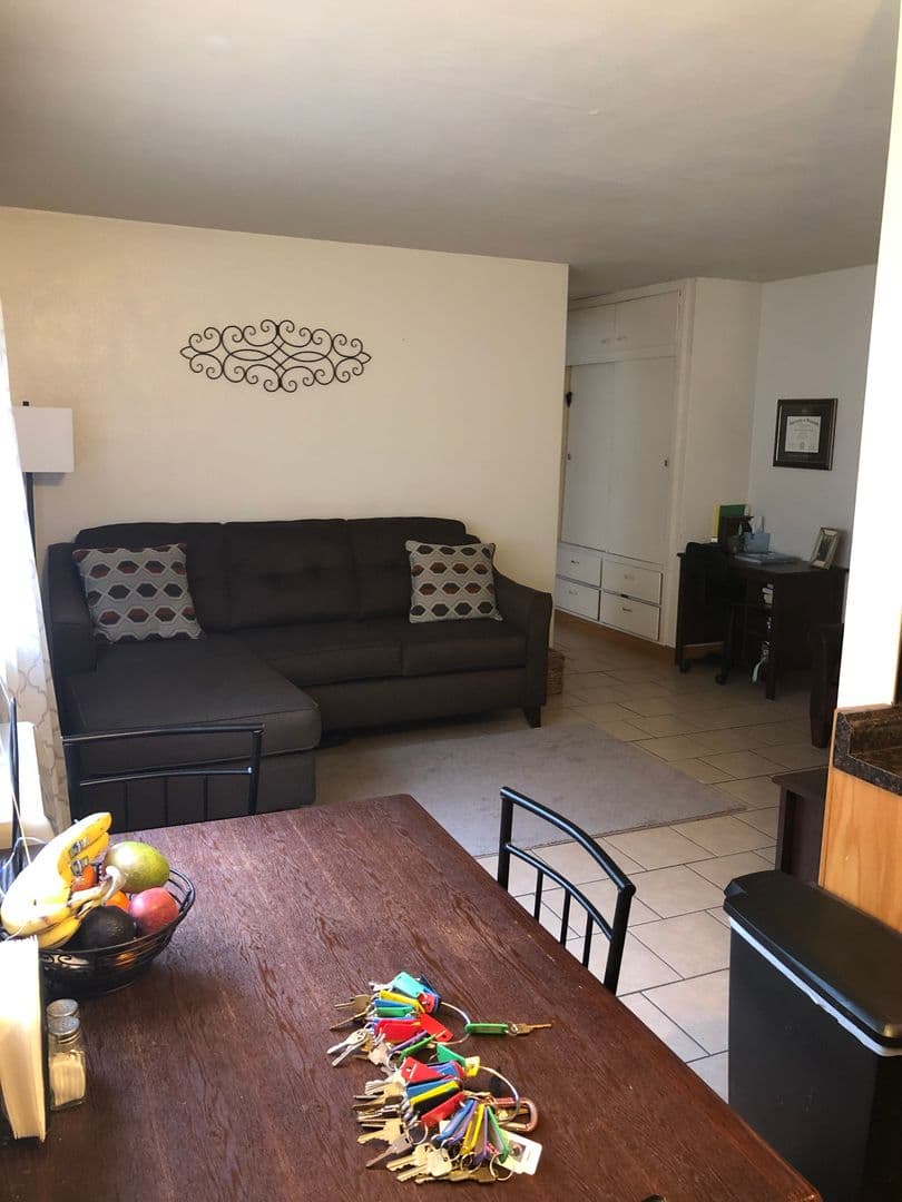 Minneapolis Apartment: 814 8th St SE