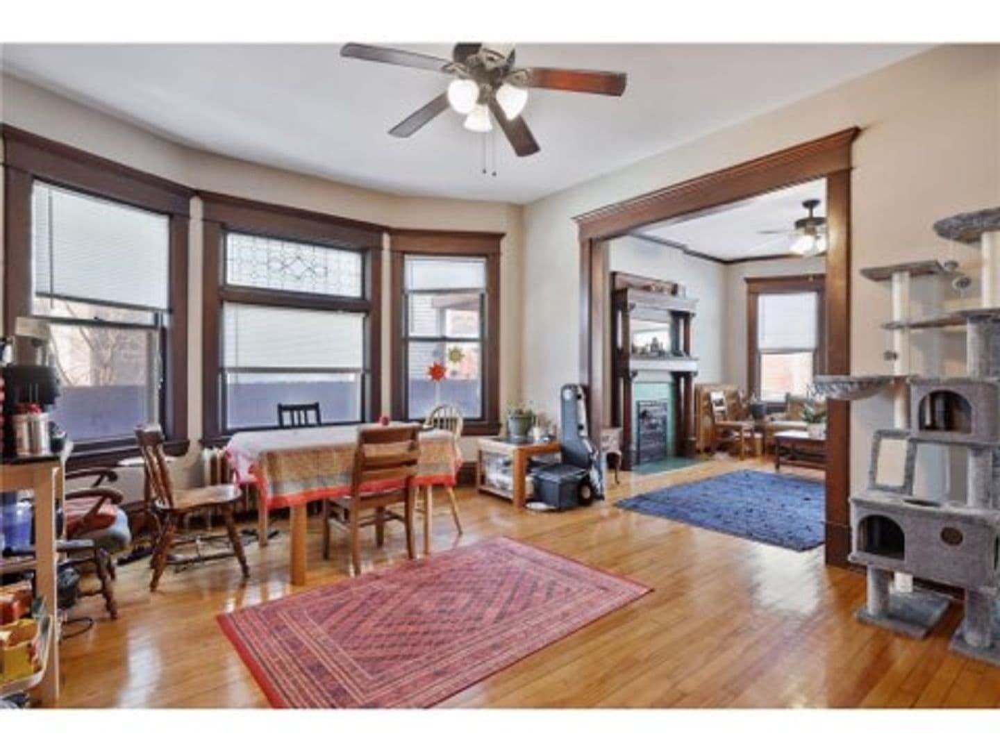 St. Paul Apartment: 1862 Roblyn Avenue