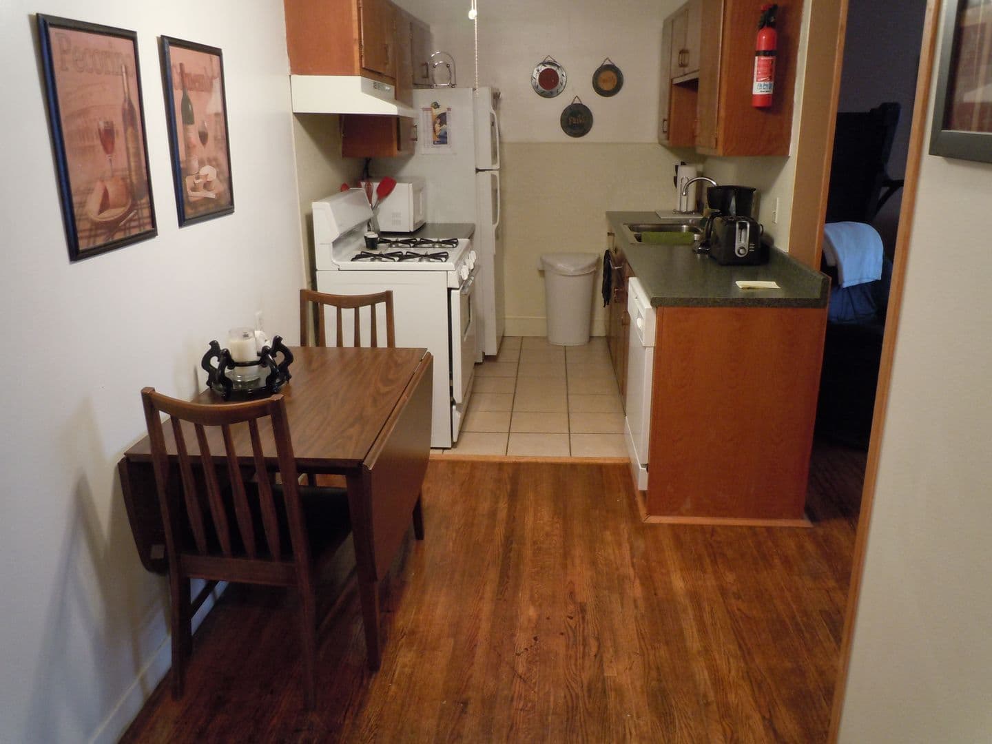 Minneapolis Apartment: 801 University Ave SE
