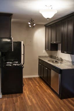 Minneapolis Apartment: 815 13th Ave SE