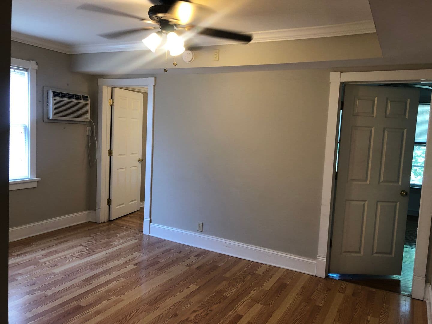Minneapolis Apartment: 2929 Fillmore St NE