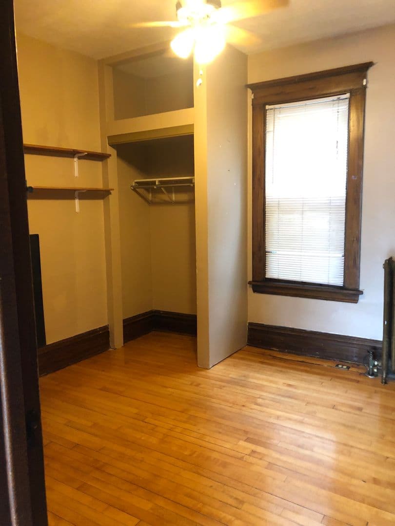 Minneapolis Apartment: 1114-16 14th Ave SE