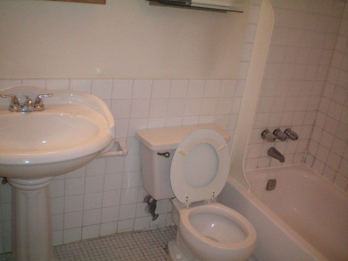 Minneapolis Apartment: 414 7th Ave SE