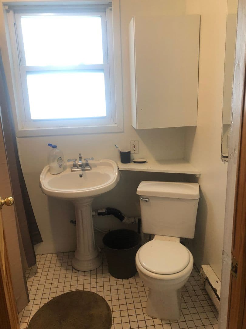 Minneapolis Apartment: 821 6th St SE