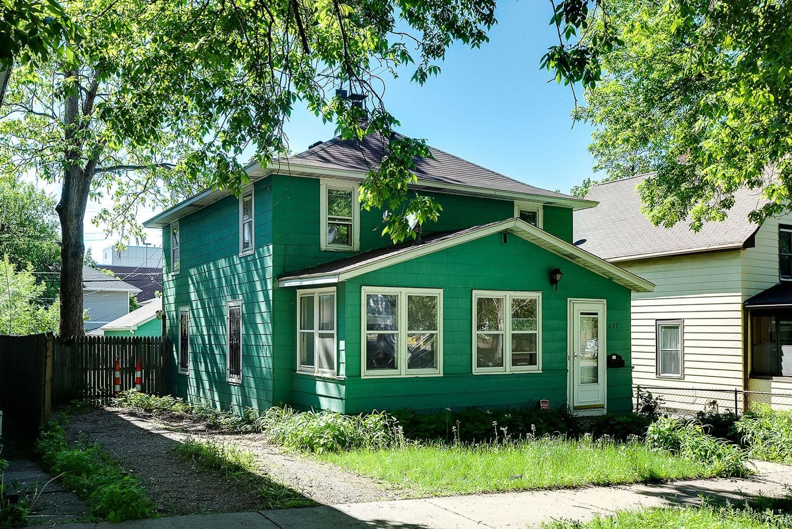 St. Paul House: 437 Fry St