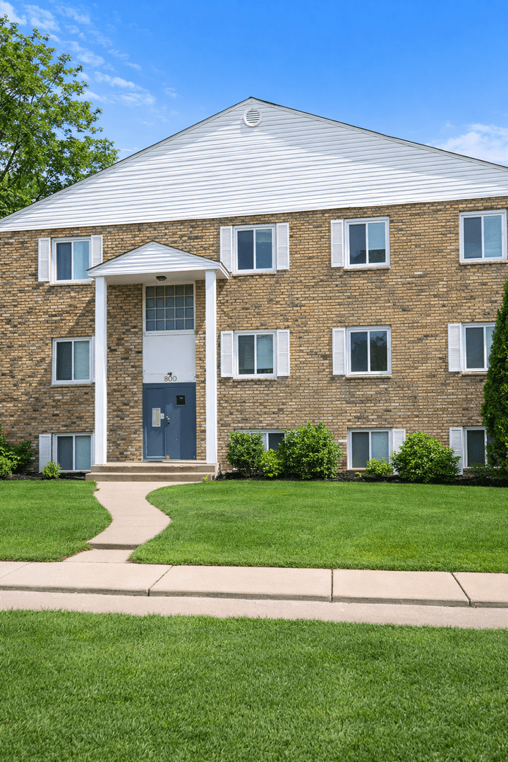 Minneapolis Apartment: 800 University Ave SE