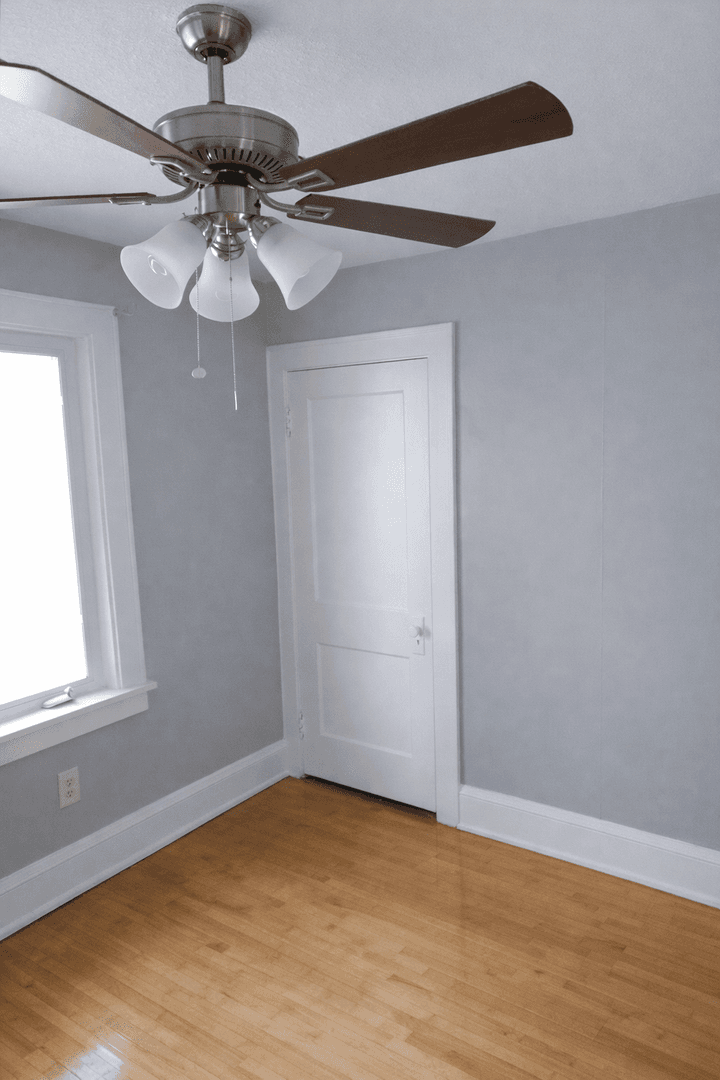 Minneapolis House: 809 13th Ave SE