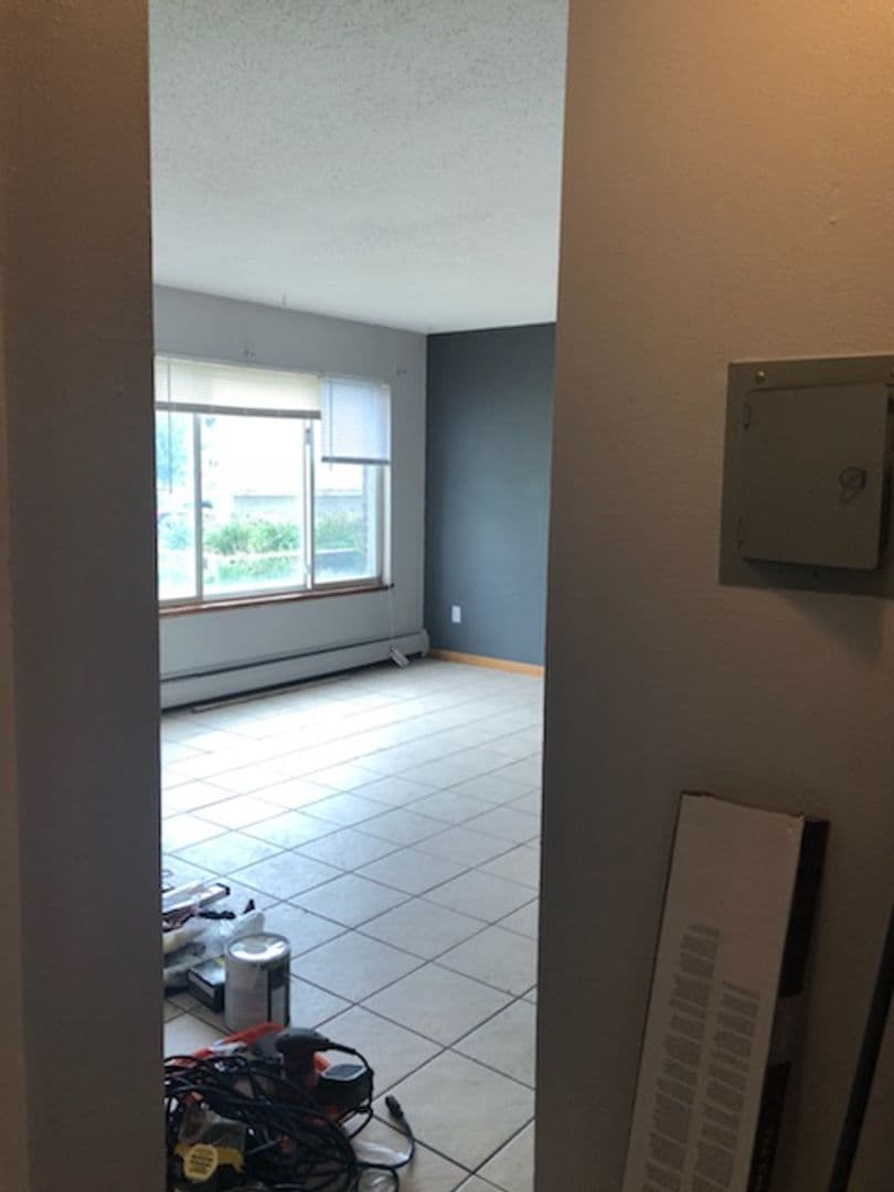 Minneapolis Apartment: 414 7th Ave SE