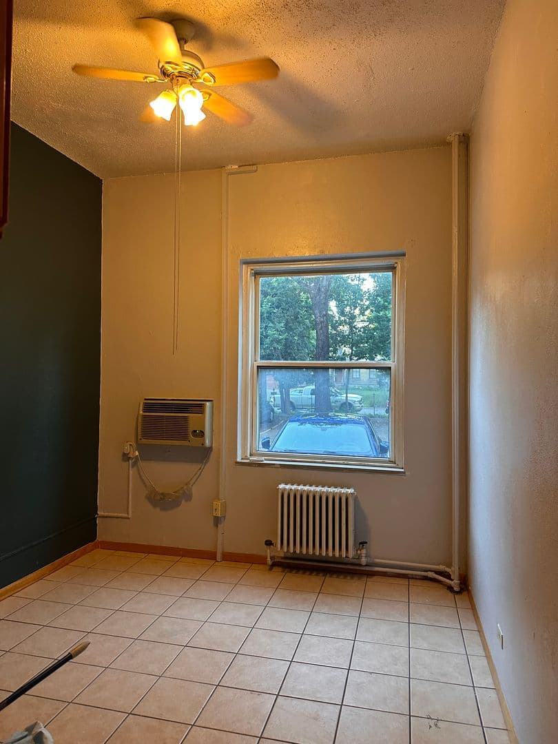 Minneapolis Apartment: 414 7th Ave SE