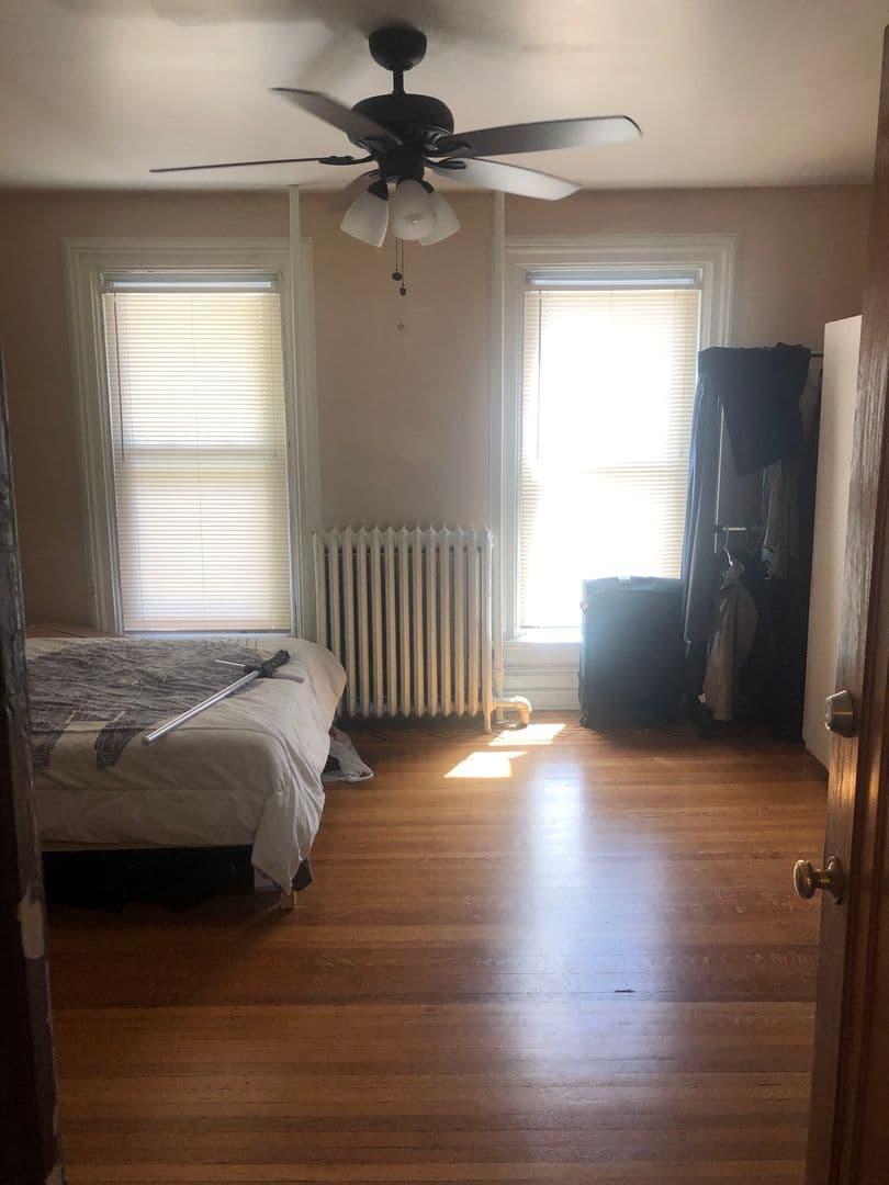 Minneapolis Apartment: 821 6th St SE