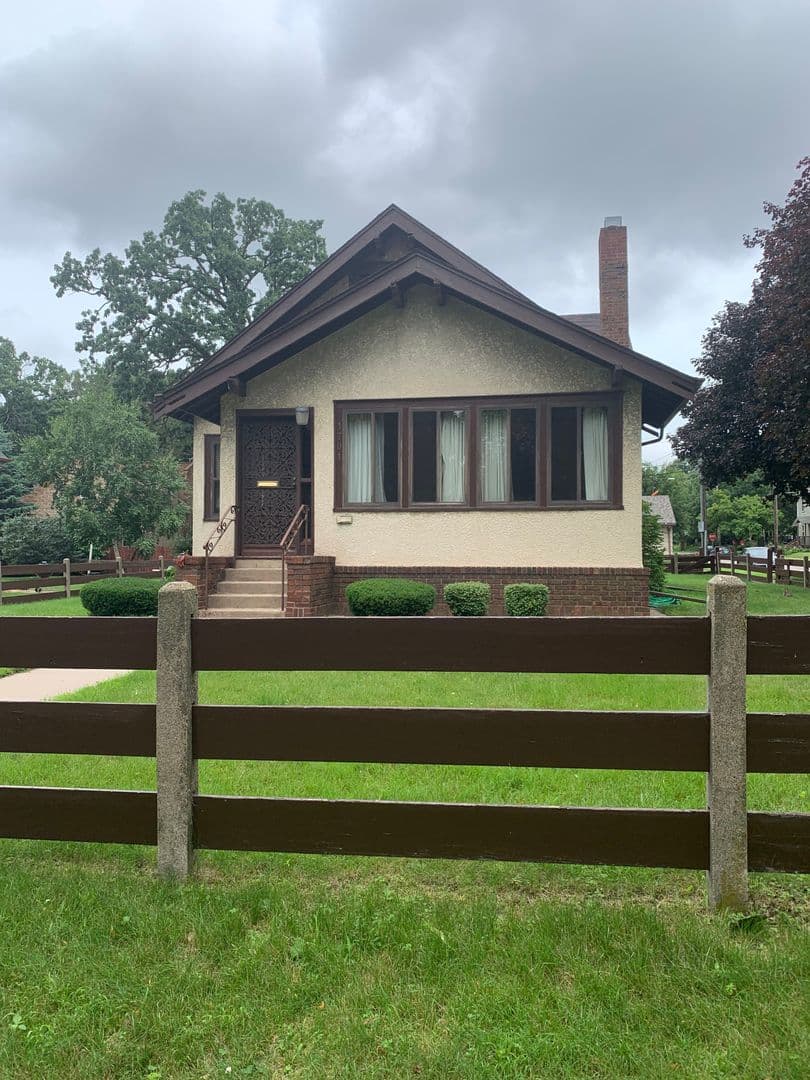 St. Paul House: 1701 Hubbard Ave