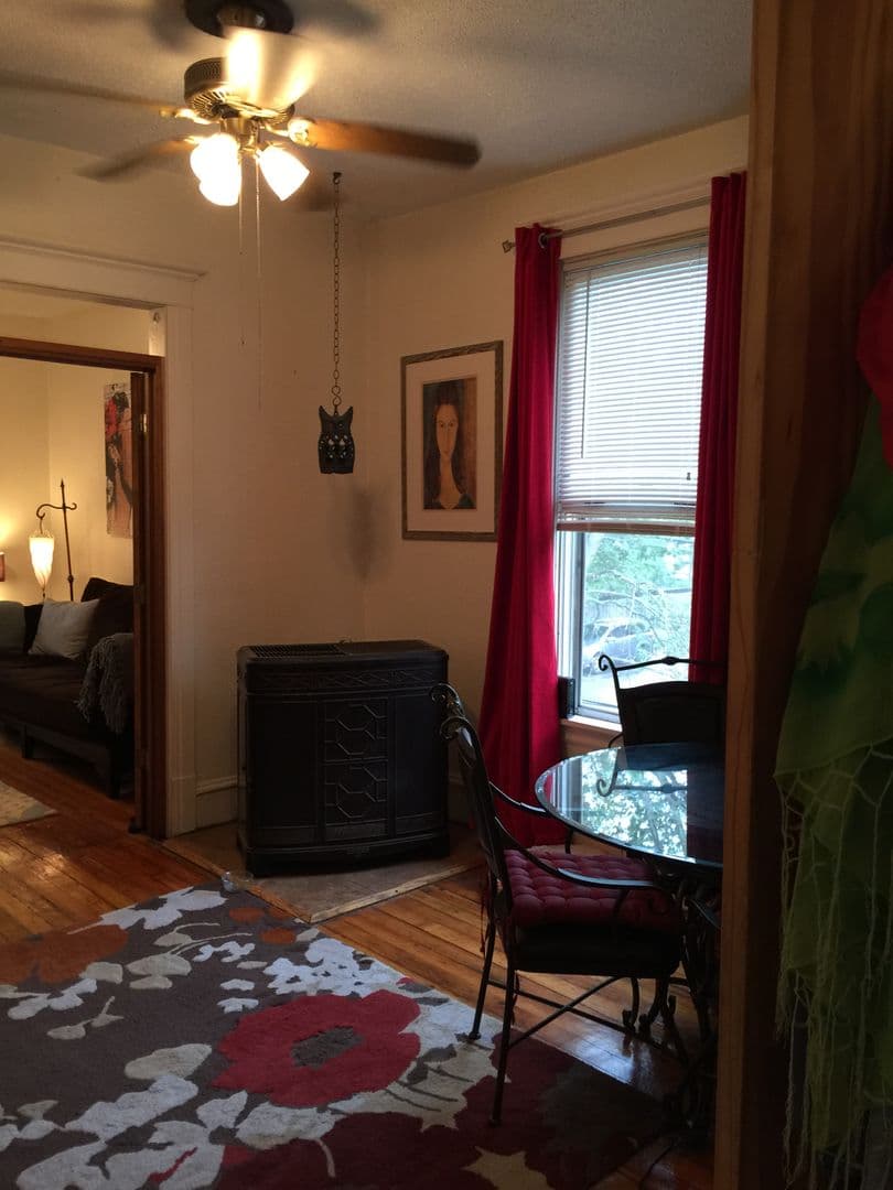 Minneapolis Apartment: 847 Summer St NE