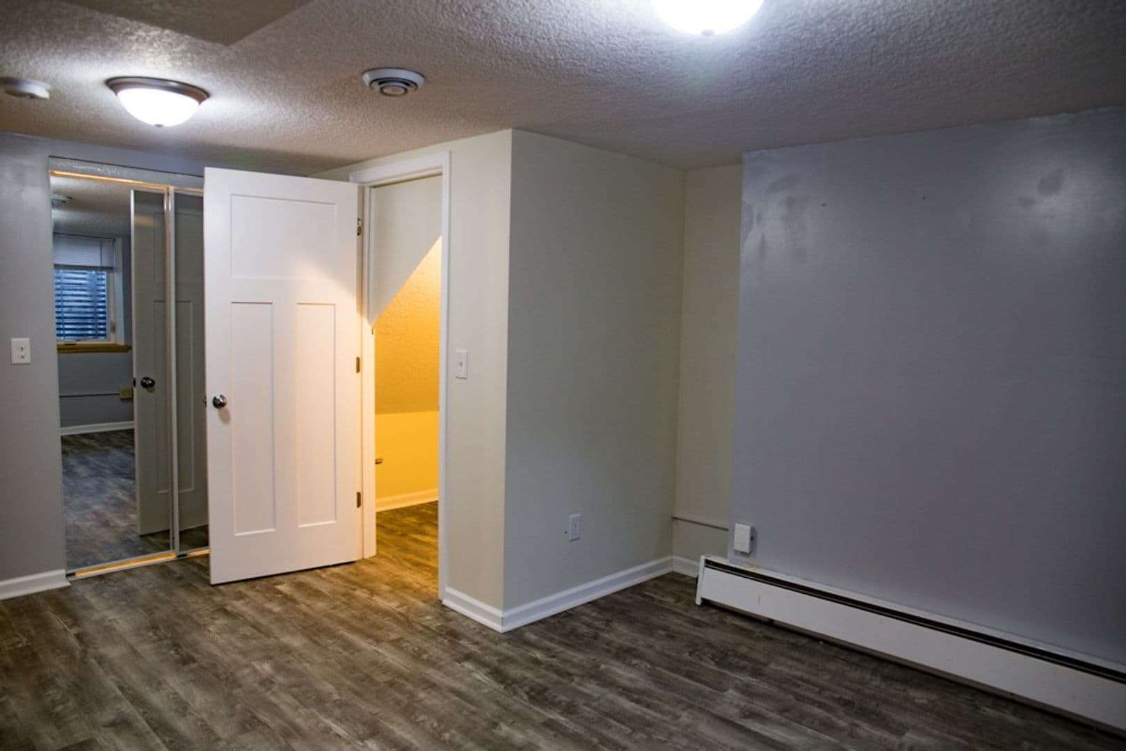 Minneapolis Apartment: 1212 Como Ave SE