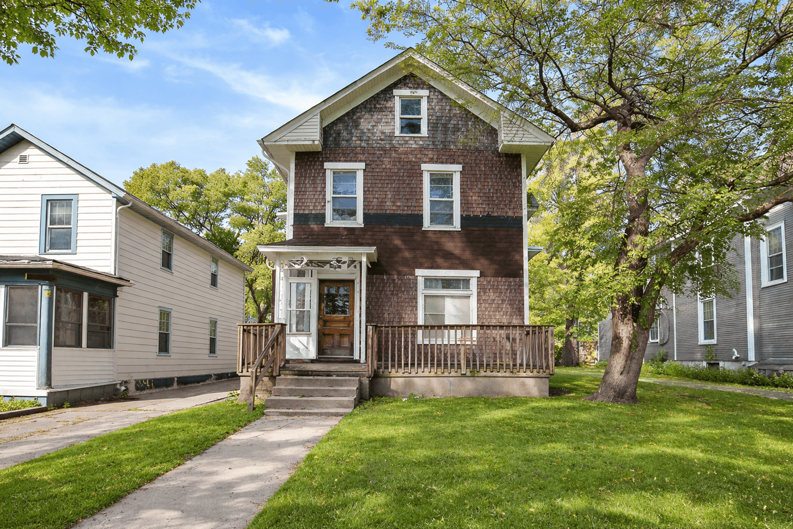 Minneapolis Apartment: 1309 7th St SE