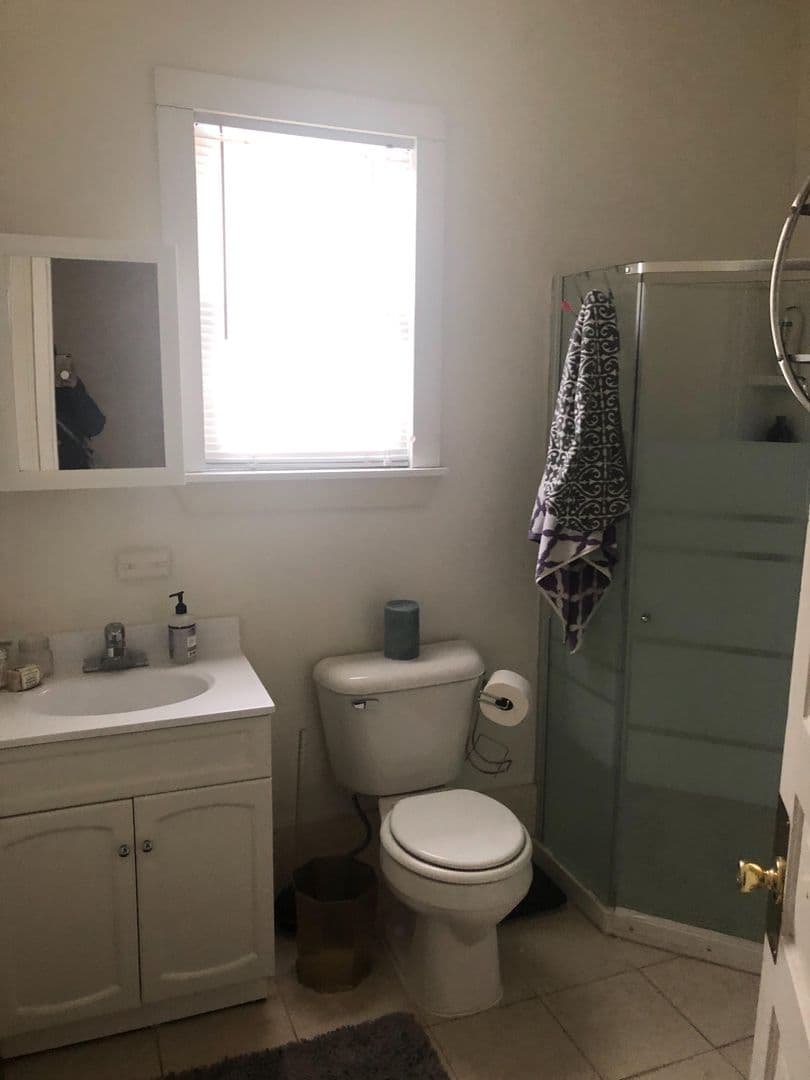 St. Paul Apartment: 225 Wilder St N