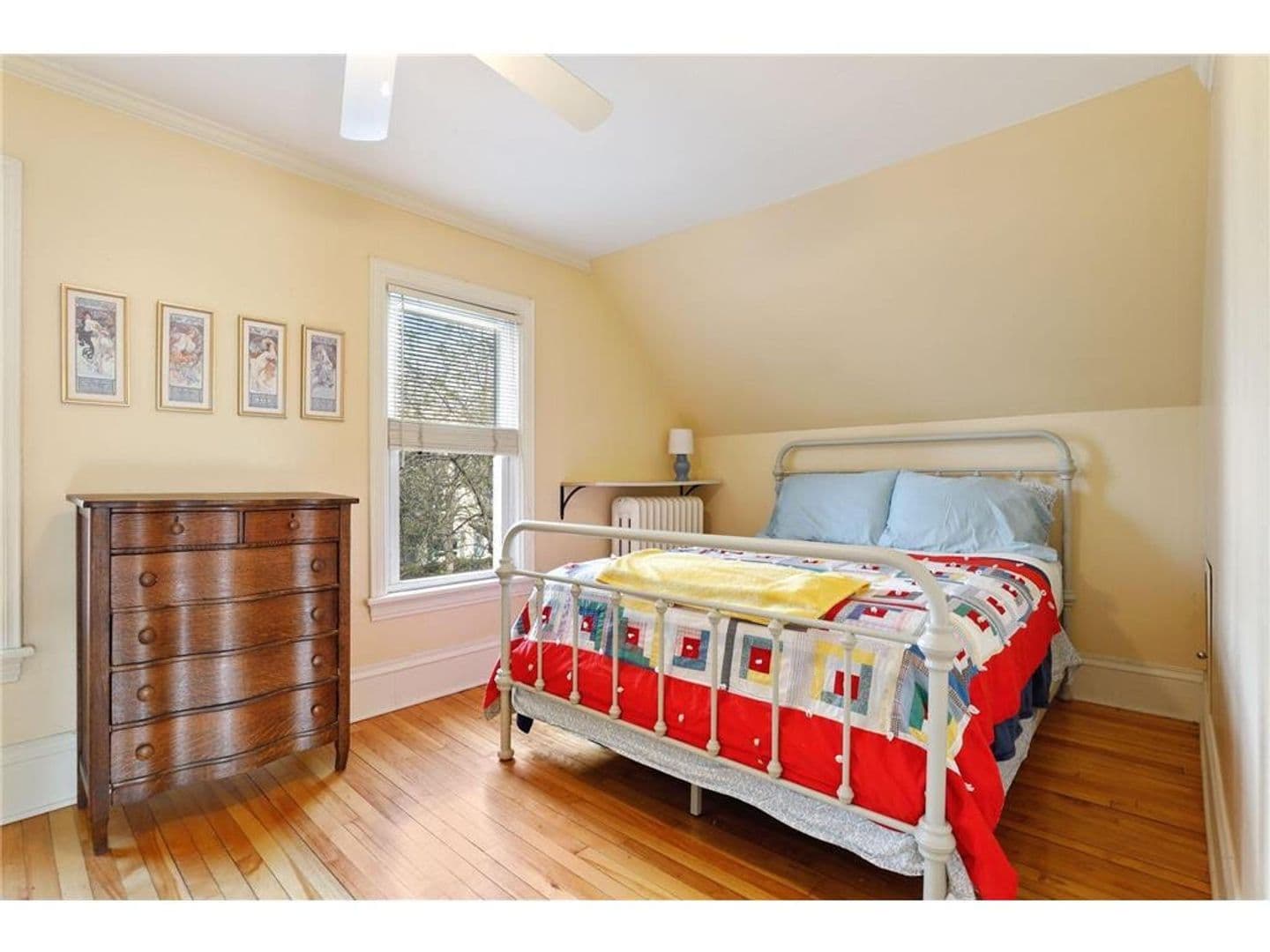 St. Paul House: 406 Fry St