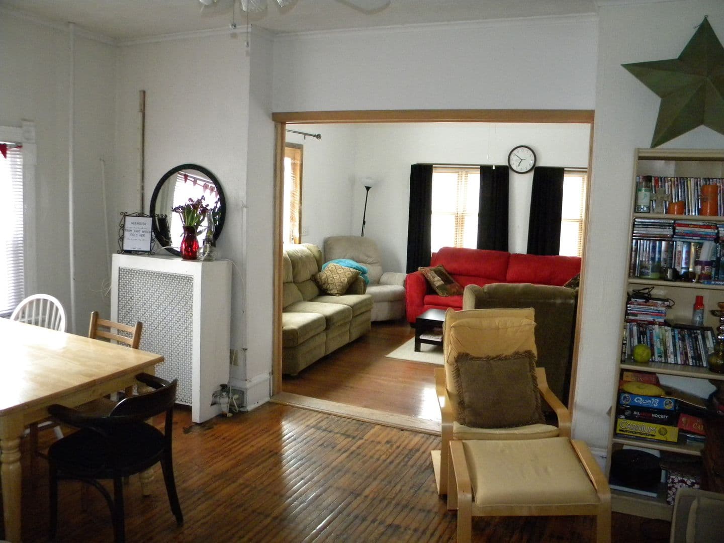 St. Paul Apartment: 2215 Como Ave
