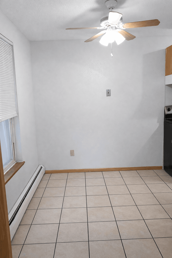 Minneapolis Apartment: 414 7th Ave SE