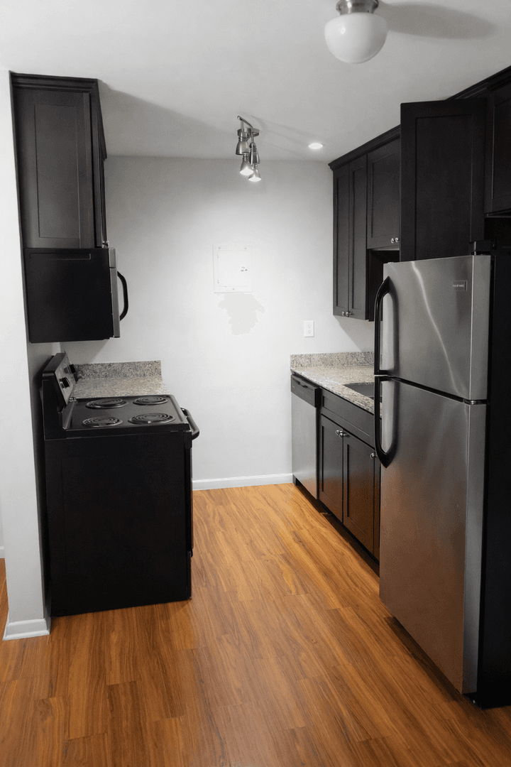 Minneapolis Apartment: 815 13th Ave SE