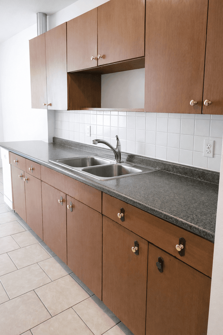Minneapolis Apartment: 800 University Ave SE