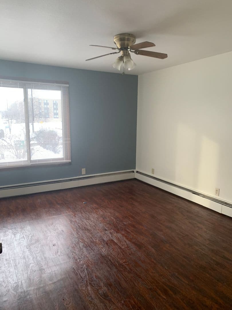 Minneapolis Apartment: 904-912 21st Ave S