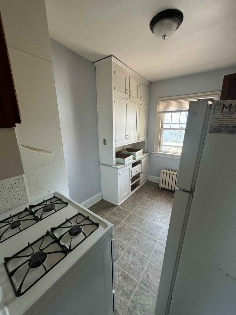 Minneapolis Apartment: 806-08 5th St SE