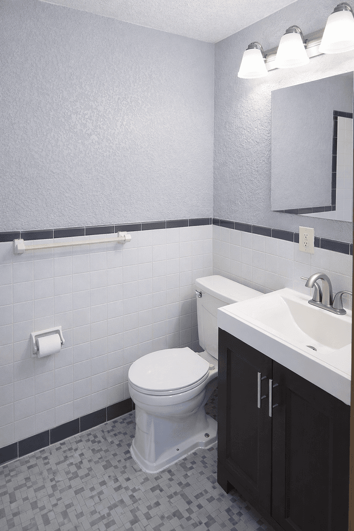 Minneapolis Apartment: 319 8th St SE